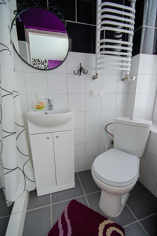 Dom Na Starym Goscincu Tiszyna Villa Dubicze Cerkiewne Rom bilde